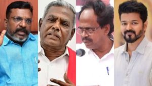 விசிக, சிபிஎம், சிபிஐயை நம்ப முடியாது.. உடனே இடைத்தேர்தலை நடத்துங்க.. விஜய் அவசரம்.. ஏன் தெரியுமா? 