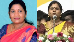 சத்யபாமா, மரகதம் குமரவேல்! இருவரில் ஒருவருக்குதான் வாய்ப்பு! ஆனந்திடம் பொறுப்பை ஒப்படைத்த விஜய்