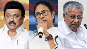 ஸ்டாலின் - மம்தா - பினராயி.. திட்டமிட்டு தோற்கடிக்கப்பட்டனர்.. ECI முறைகேடு! வலுக்கும் கேள்விகள் 