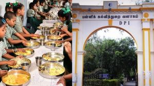 காலை உணவு திட்டம்! முதலில் ஆசிரியர்கள் சாப்பிட்டு பார்க்க பள்ளிக் கல்வித் துறை உத்தரவு!