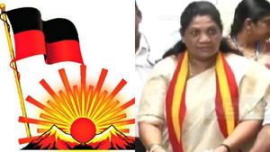 கால் வச்ச இடமெல்லாம் கண்ணிவெடி.. விரட்டியக்கும் மக்கள்! திமுகவின் சதி என்கிறார் தாராபுரம் சத்யபாமா! 