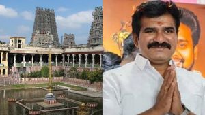 மீனாட்சியம்மன் கோயில் குடமுழுக்கு.. 9 ஆயிரம் விஐபி பாஸ் கொடுங்க.. நேரடியாக கேட்ட நிர்மல்குமார்! 