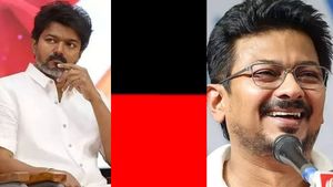 உதயநிதி ஸ்டாலினால் விஜய்யிடம் ஸ்கோர் பண்ண முடியல.. 2 தொகுதிகளிலும் திமுக தோற்கும்: மணி ஆரூடம்