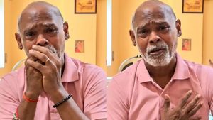 வினோத் காம்ப்ளி தெரியுதா? பேட்டால் மிரட்டியவர்.. பேசவே வரல.. கைகூப்பி வணங்கி.. புரட்டிப்போட்ட காலம்