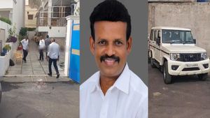 திமுக எம்பி அண்ணாதுரை வீட்டில் லஞ்ச ஒழிப்புத் துறை ரெய்டு! வேங்கிக்காலில் நுழைந்த 20 அதிகாரிகள்!