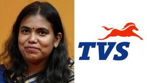 கீர்த்தனா என்ன பண்ணிட்டு இருக்காங்க! பெங்களூருக்குச் செல்லும் நம்ம டிவிஎஸ்.. சோலி முடிஞ்சது போங்க 