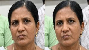 பெரம்பலூரில் பேப்பரில் எழுதி காட்டி “பில்”.. மதுரையில் பட்டாவுக்கு ரூ.4,000.. அசிங்கமா போச்சு குமாரு