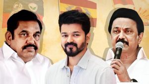 Election Commission: தேர்தல் ஆணைய சர்ச்சை.. தமிழ்நாட்டின் முன்னணி அரசியல் கட்சிகளின் கருத்து என்ன?