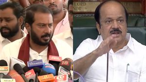 முதல்வரே வாய்ப்பு தர சொல்லியும் கூட.. சபாநாயகர் இப்படி செய்யலாமா.. கொந்தளித்த தமிமுன் அன்சாரி 