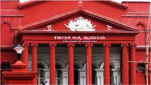 நீதிபதி முன் ஏடாகூடமாய் பேசிய வக்கீலுக்கு.. வித்தியாசமான தண்டனை! நீதிமன்றத்தின் புது யோசனை!