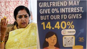 இதெல்லாம் ஒரு விளம்பரமா? கொந்தளித்த தமிழச்சி தங்கபாண்டியன்! சென்னை மெட்ரோ ரயிலில் நடந்த சம்பவம்
