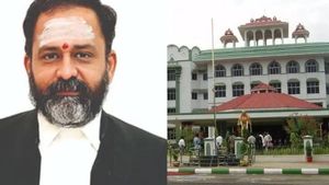 கணவன் எங்கு போனாலும் மனைவி நாய்க்குட்டி போல பின்னாடியே போகணுமா? மதுரை ஐகோர்ட் நீதிபதி சுவாமிநாதன்