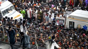 கரூர் சம்பவம் முதலாண்டு நினைவு நாள்.. தீராத வலி.. சொல்ல முடியாத சோகம்.. விஜய் உருக்கம்