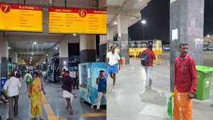 கிளாம்பாக்கத்தில் கூட்டமே இல்லை.. பேருந்துக்காக யாரும் காத்திருக்கவில்லை.. 2 நாள் கழித்து ரீல்ஸ்