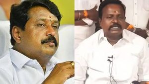 “பெண்ணுடன் இருப்பதாக கூறுவது AI படம்.. விசாரிக்காம கட்சியை விட்டு நீக்குவதா?” - கருப்பு முருகானந்தம்