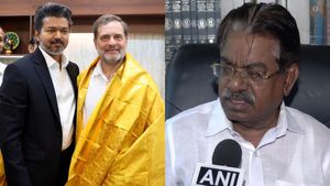 “தமிழ்நாடு தனி நாடானால் விஜய் பிரதமர் ஆகலாம்”.. காங்கிரஸ் - தவெக உரசலை தீர்க்க ஐடியா கொடுத்த திமுக!