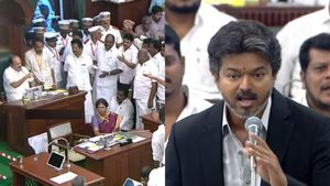 “முடியவே முடியாது”.. திமுகவினர் பேச வாய்ப்பு தருமாறு முதல்வர் விஜய் கூறியும் அனுமதி மறுத்த சபாநாயகர்
