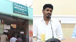 அடித்து ஆடும் அமைச்சர் விக்னேஷ்..டாஸ்மாக்கில் அதிரடி மாற்றம்! இனி ஒன்லி ஆன்லைன் தான்! என்ன நடக்கும்?