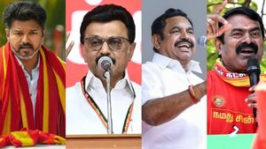 அரசியல்ல இதெல்லாம் சாதாரணமப்பா.. 120 நாளில் மாறிய கூட்டணிகள்! அணி தாவிய கட்சிகள்! யாருடன் யார்?