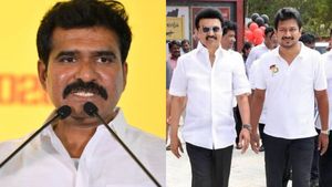 ஸ்டாலின், உதயநிதி திமுகவை விட்டு வெளியேற வேண்டும்.. அமைச்சர் நிர்மல்குமார்