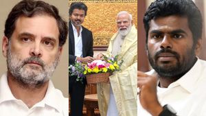 மோடியை வாழ்த்தாத அண்ணாமலை.. முதல் ஆளாக புகழ்ந்து பாராட்டிய விஜய்.. கடுப்பான காங்கிரஸ்! ட்விஸ்ட் 