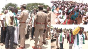 வெகுண்டெழுந்த விவசாயிகள்.. திருச்சியில் 3வது நாளாக போராட்டம்! அரிசி, பருப்பை தடுத்த ’விஜய்’ போலீஸ்! 