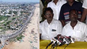 பட்டினப்பாக்கம் புதிய தலைமை செயலகத் திட்டம்.. மீனவர்கள் எதிர்ப்பால்.. கைவிட விஜய் முடிவு? 