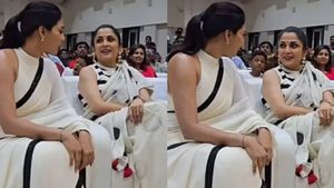 உட்கார்ந்துட்டே ராஜ்மோகனுக்கு வணக்கம் வைத்த ரம்யா கிருஷ்ணன்.. 2 குரூப்பாக கிளம்பி வந்த நெட்டிசன்கள்   