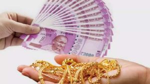 கூட்டுறவு வங்கி 8.25%.. போஸ்ட் ஆபீஸ் 7.50%.. எங்கே பணம் போடலாம்? இந்த கணக்கை பாருங்க
