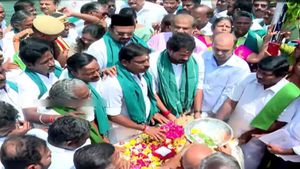 காவிரி டெல்டா பாசனத்திற்காக கல்லணையில் இருந்து நீர் திறப்பு.. வினாடிக்கு 3000 கனஅடி நீர் வெளியேற்றம் 