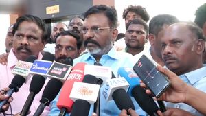 அமைச்சர் ராஜ்மோகன் கருத்தை பெரிதுபடுத்தாதீங்க.. கூட்டணி பற்றிய கருத்துக்கு திருமாவளவன் புது விளக்கம் 