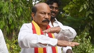 வி.எஸ்.பாபு எப்படி இருக்கிறார்? ஐசியூவில் இருந்து வார்டுக்கு மாற்றமா? இன்று மருத்துவ அறிக்கை?