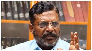 பாரதிதாசனுக்கு திமுகவும் உதவி தொகை கொடுக்கலை.. அதையும் செய்தி போடுங்க.. திருமாவளவன் காட்டம்