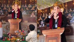 விஜய் ஸ்டைல்.. கொளத்தூர் கொத்து பரோட்டா விநாயகர்! போலீஸ் கெடுபிடி.. இரவோடு இரவாக அகற்றம்! என்னாச்சு? 