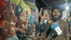 Misa: சட்டசபையில் விஜய் தாடையில் கை வைத்த சைகை! தவெக ஆர்டர் கொடுத்த விநாயகர் சிலை வைக்க தடை