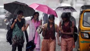 School holiday: கோவை, திண்டுக்கல்லில் நாளை பள்ளிகளுக்கு விடுமுறை.. புதுவை, காரைக்காலில் பள்ளி, கல்லூரிகளுக்கு லீவு