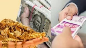 Gold loan: கூட்டுறவு வங்கிகளில் தங்க நகைகளை அடகு வைக்க போறீங்களா? இனி கிராமுக்கு ரூ 10000!