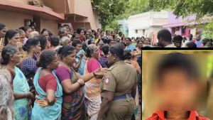 அடுத்தடுத்து தமிழகத்தை உலுக்கும் சம்பவங்கள்: மேலூர் அருகே நேற்று மாயமான சிறுவன் இன்று சடலமாக மீட்பு!