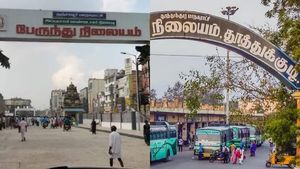 90 கோடியில் தூத்துக்குடி பஸ் நிலையம், 130 கோடியில் தஞ்சை வணிக வளாகம்.. விஜய்யின் மாஸ்டர் பிளான்