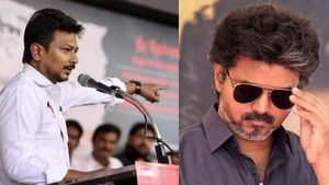 ஸ்லீப் மோடிலிருந்து வெளியே வருவாரா முதலமைச்சர் விஜய்? - உதயநிதி ஸ்டாலின் சரமாரி கேள்வி!