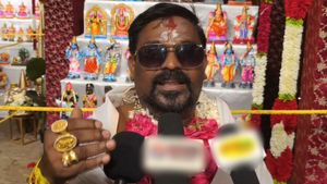 திரைத்துறை என்ன  தீண்டத்தகாத  துறையா? அரசு பதவிகள் தரப்படுவதாக விமர்சனம்..  வேல்முருகன் ஆவேசம்