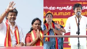  தவெக ஆட்சி தொடரவும், வலுப்பெறவும் உங்கள் ஆதரவு எப்போதும் தேவை! வாக்காளர்களுக்கு விஜய் வேண்டுகோள்