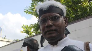 அனுராதபுரத்தை தொடர்ந்து கொழும்பு சிறைச்சாலையிலும் தமிழ் கைதிகள் உண்ணாவிரதம்