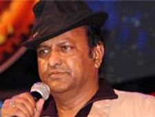  వైయస్ మళ్లీ సిఎం కావాలి: మోహన్ బాబు