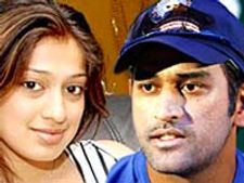   దోనీతో ఏం లేదు: లక్ష్మీరాయ్