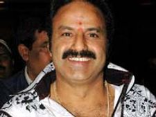   చిరుకి ధీటుగా బాలయ్య పర్యటన