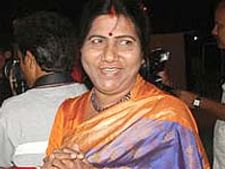   లక్ష్మీ పార్వతి ఓ శిఖండి: నన్నపనేని