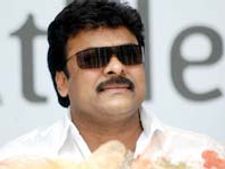  ఓట్ల కోసమే వైఎస్..‌: చిరు