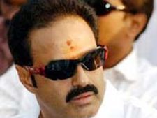  కొత్త పార్టీని నమ్మకండి: బాలకృష్ణ