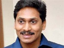  వైయస్ జగన్ పై అరెస్టు వారంట్